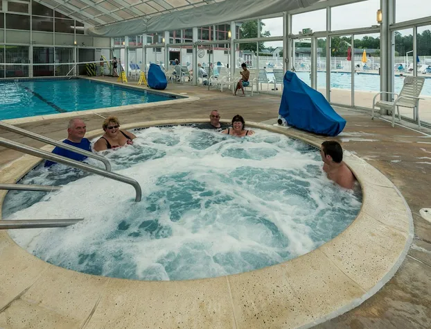 Top Floor Handicap Accessible Bay View hotel detail image 3