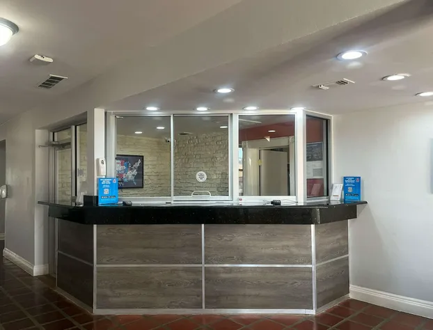 Studio 6 Suites - Dallas, TX - Downtown hotel detail image 1