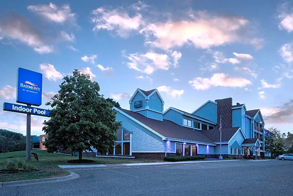 Baymont by Wyndham Brooklyn Center hotel hero