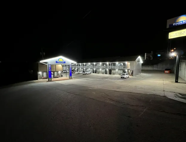 Days Inn by Wyndham Branson near Theatre District hotel detail image 4