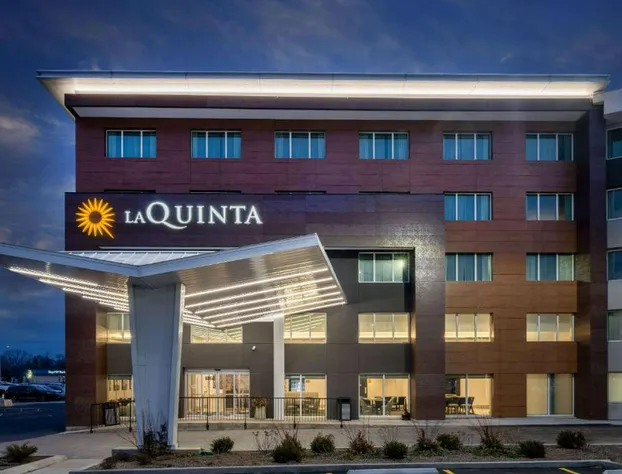 La Quinta by Wyndham Chicago O'Hare Airport hotel detail image 3