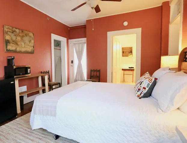 Bryn Oaks Bed and Breakfast hotel detail image 4