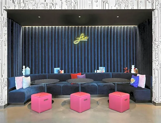 Aloft Kansas City Country Club Plaza hotel detail image 4