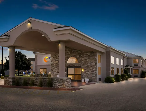 Comfort Inn & Suites Ludington near US-10 hotel detail image 2