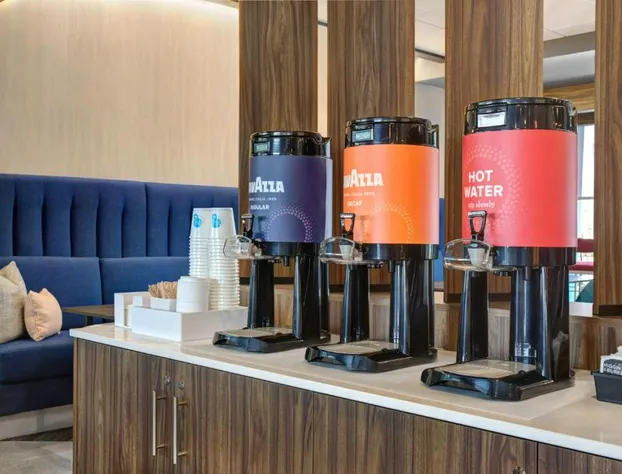 Tru By Hilton Toronto Airport West hotel detail image 4