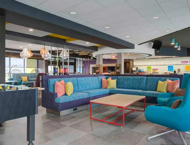 Tru By Hilton Toronto Airport West hotel detail image 3