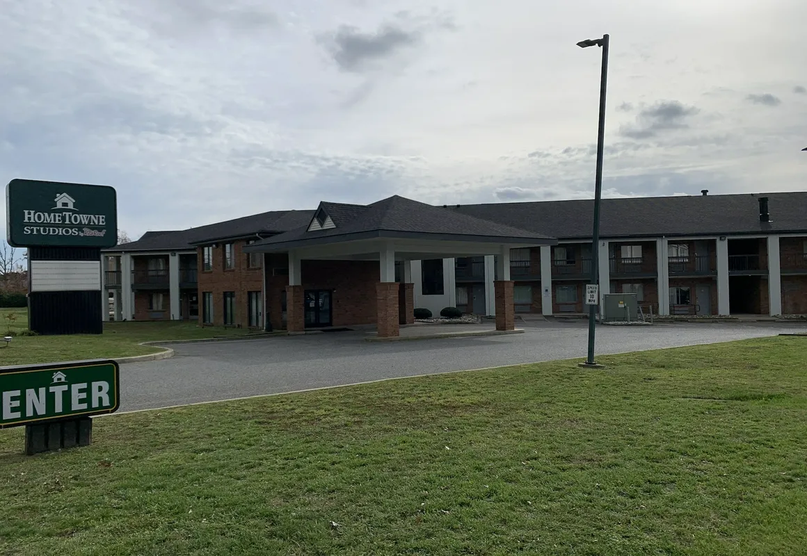 HomeTowne Studios By Red Roof Egg Harbor–Atlantic City Airport hotel hero