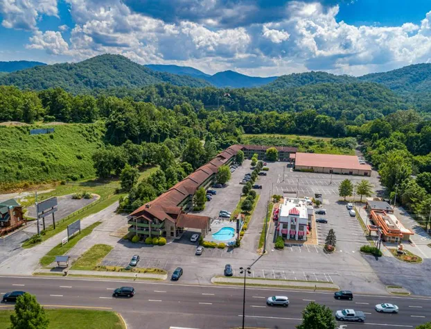 Days Inn By Wyndham Pigeon Forge South hotel detail image 4