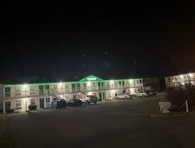 Hoosier Travel Lodge hotel detail image 1