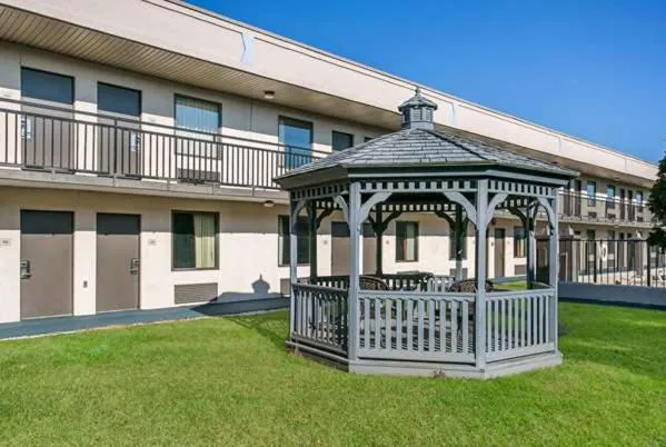 Dutchland Motel hotel hero