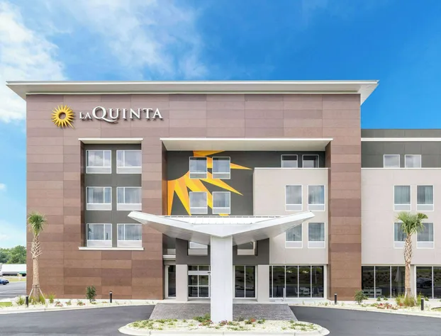 La Quinta Inn & Suites by Wyndham Valdosta hotel detail image 3