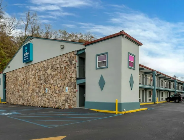 Clarion Pointe Kimball hotel detail image 1