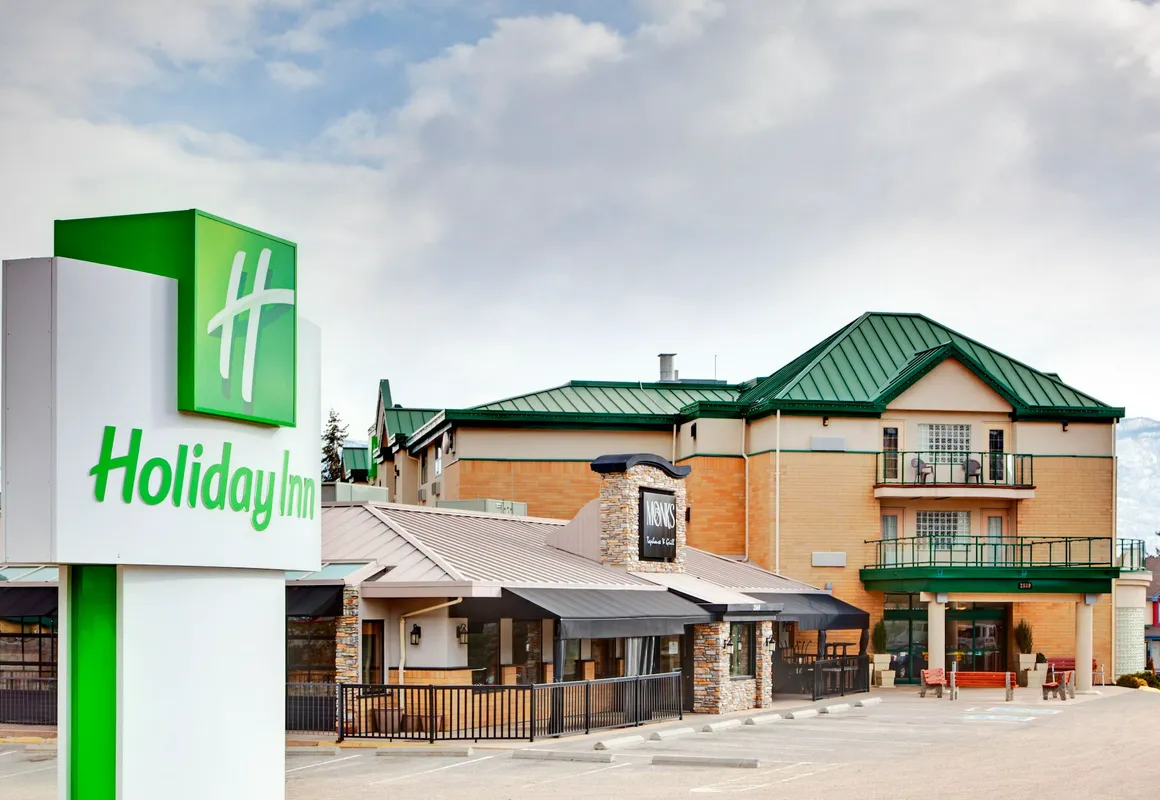 DoubleTree by Hilton West Kelowna hotel hero
