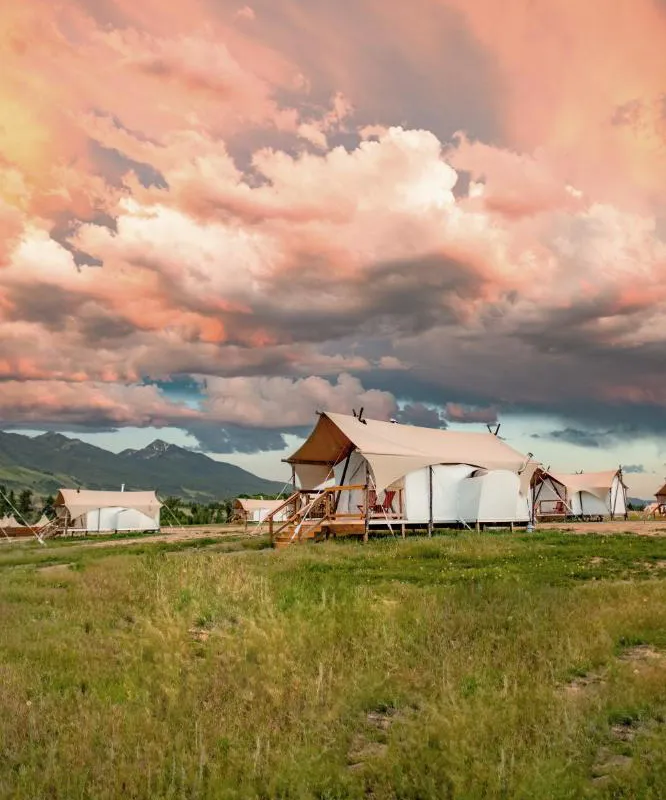 Under Canvas North Yellowstone hotel hero