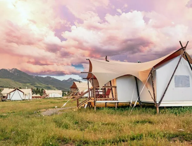 Under Canvas North Yellowstone hotel detail image 1