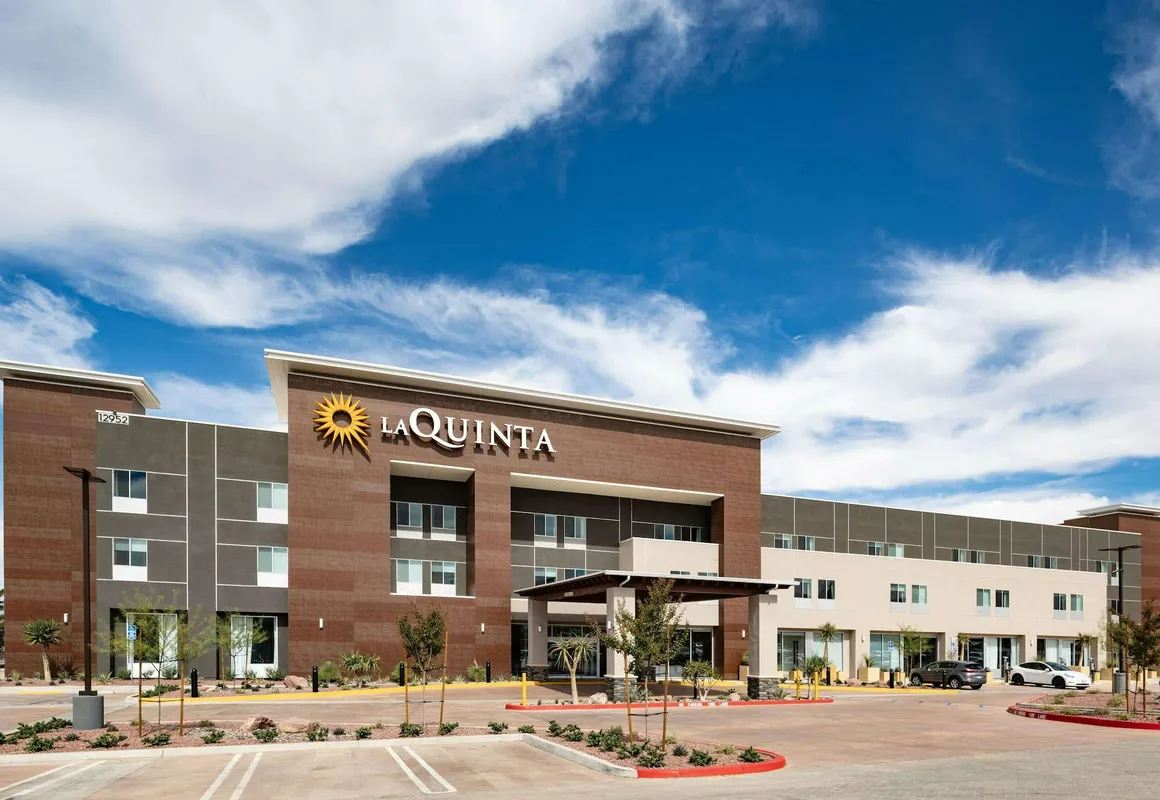 La Quinta Inn & Suites By Wyndham Yucaipa hotel hero