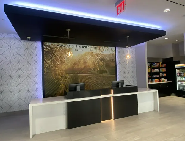 La Quinta Inn & Suites By Wyndham Yucaipa hotel detail image 4