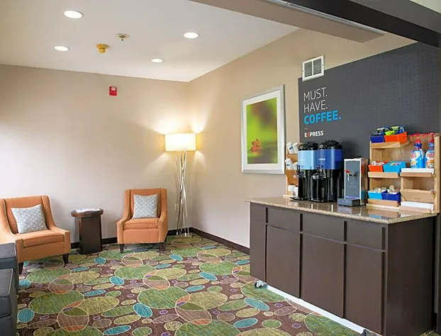 Holiday Inn Express and Suites Kingwood Medical Ce hotel detail image 3