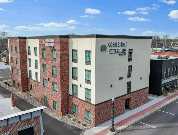 Cobblestone Hotel & Suites - Central Wisconsin Airport hotel detail image 2