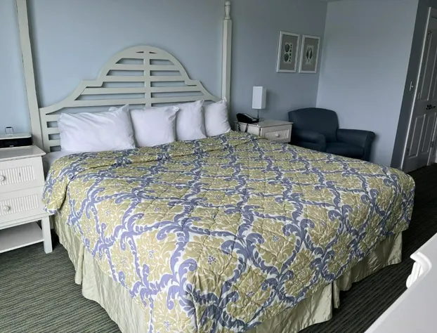 Miramar Condominiums hotel detail image 3