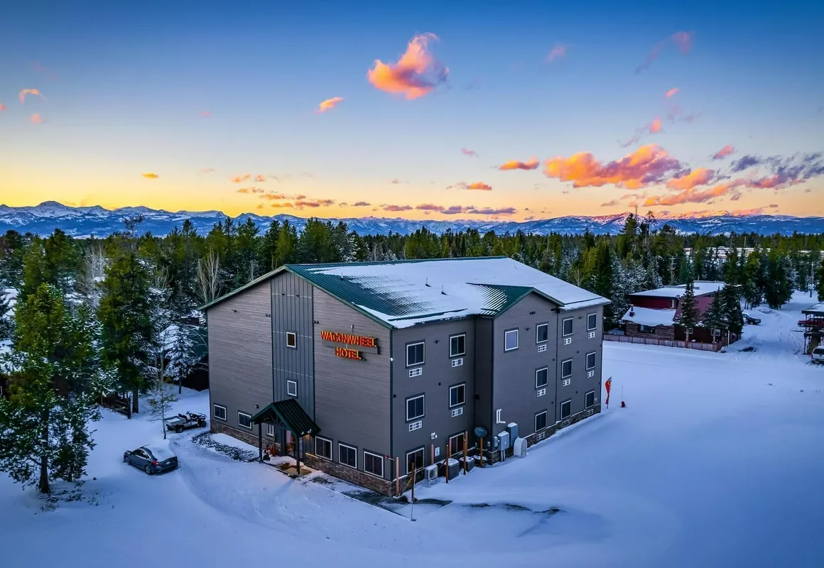 Wagon Wheel Hotel hotel hero