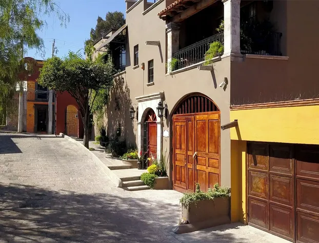 Casa Grande Luxury Accommodations hotel detail image 1