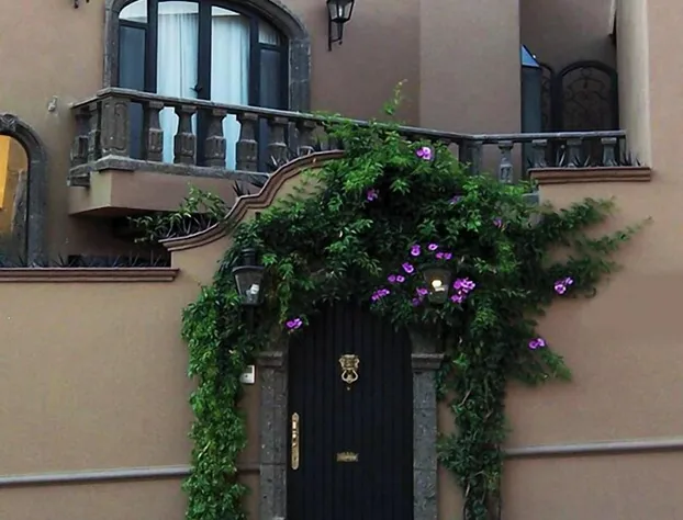 Casa Grande Luxury Accommodations hotel detail image 2