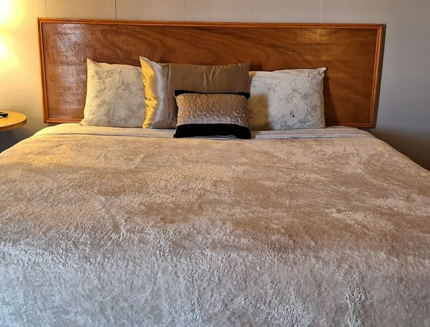 Comanche inn hotel detail image 4