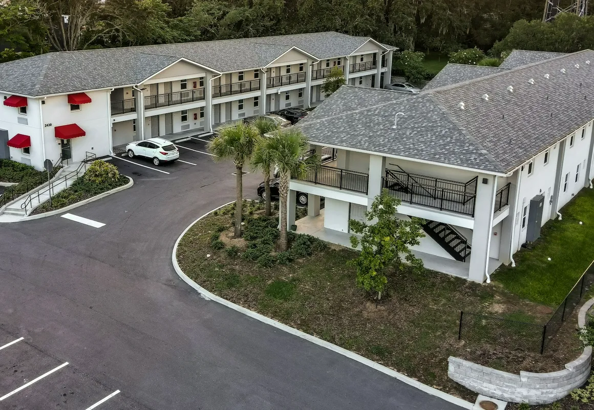 Baymont by Wyndham Ocala Suites hotel hero