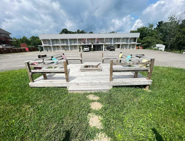 Falls of Rough Motel hotel detail image 2