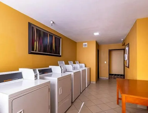 Sun Valley Suites hotel detail image 2