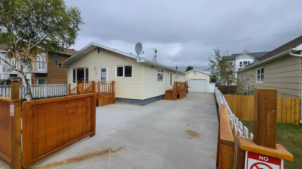 YK Aurora B&B hotel hero