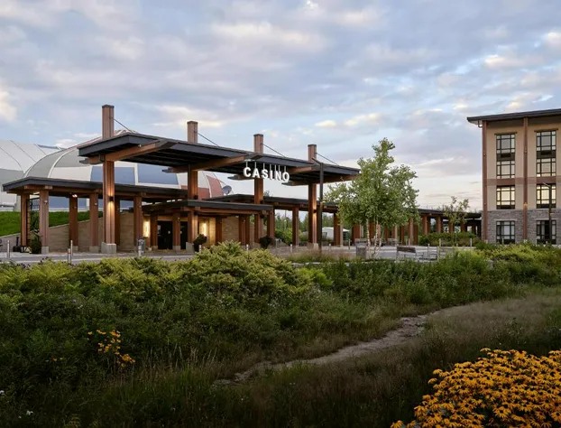 Great Blue Heron Hotel hotel detail image 3