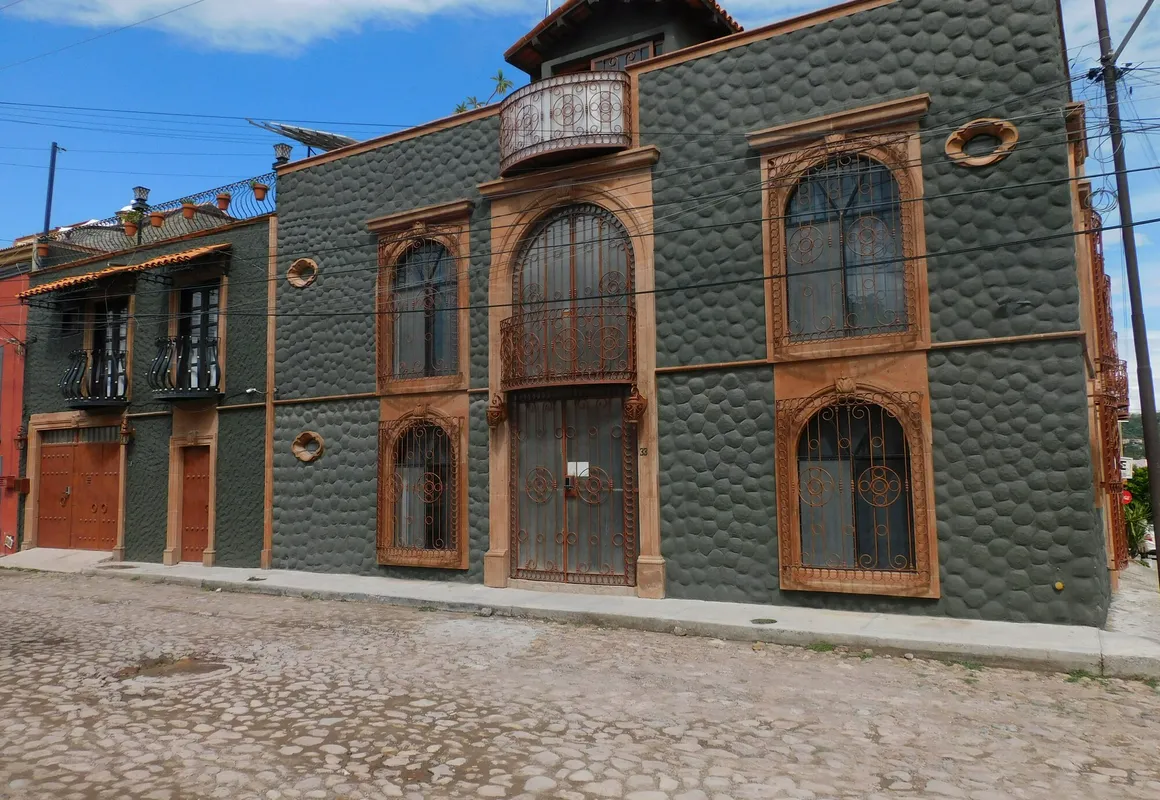 Vista Del Sol Apartments hotel hero