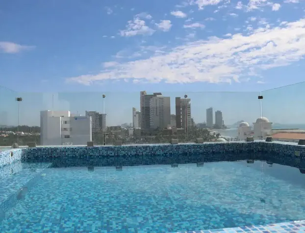 Condos BNI hotel detail image 4