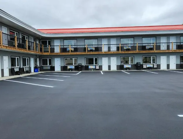 Outdoorsman Motel hotel detail image 2