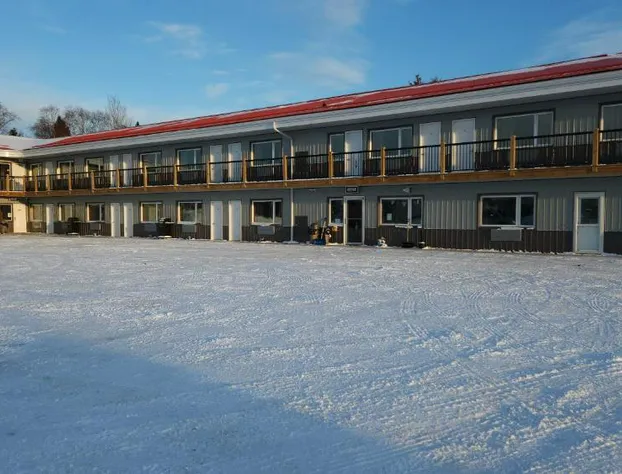 Outdoorsman Motel hotel detail image 3