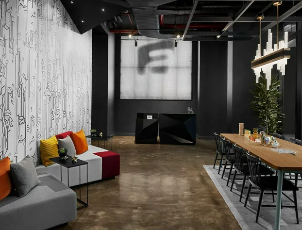 Aloft New York Chelsea hotel detail image 2