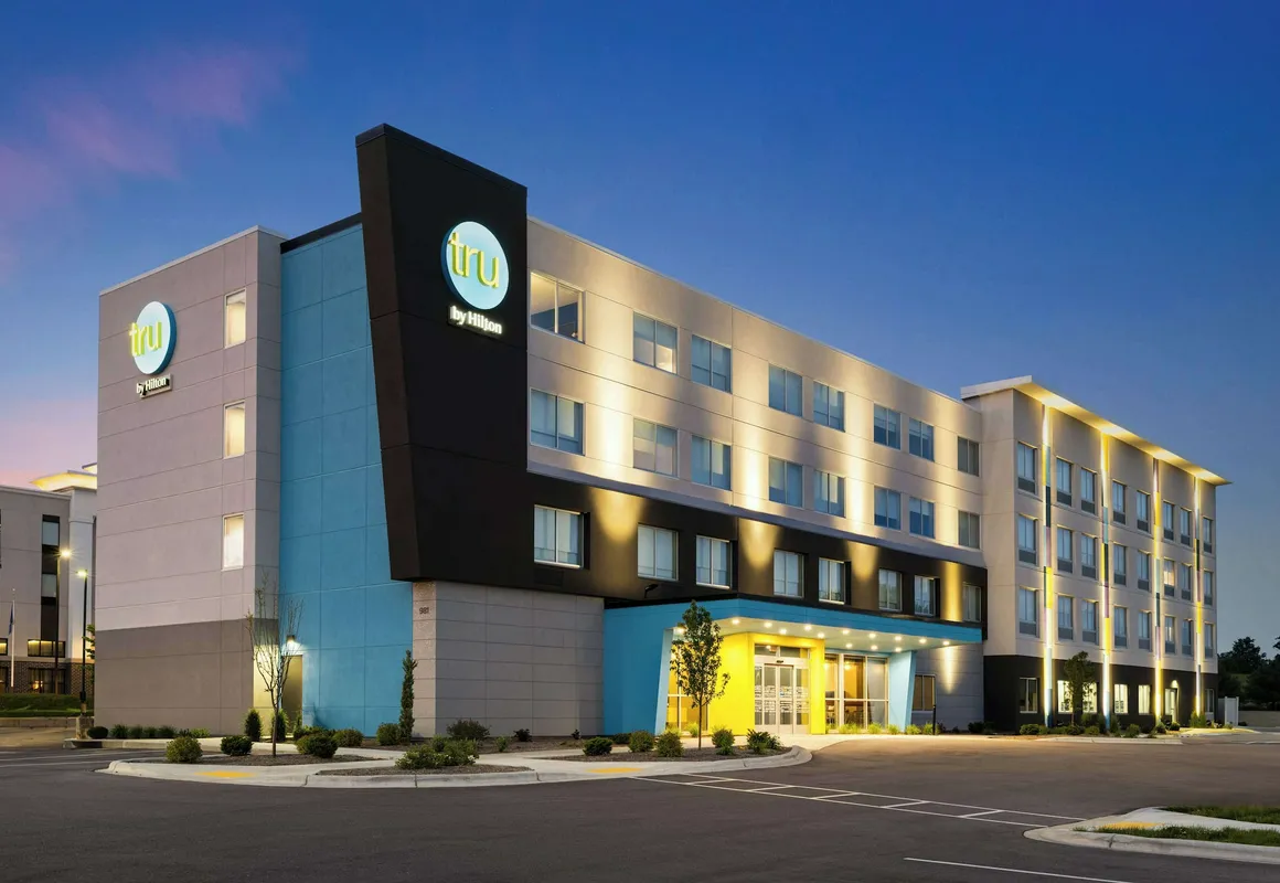 Tru By Hilton Wisconsin Dells hotel hero