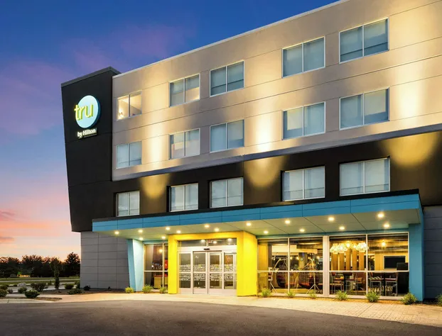 Tru By Hilton Wisconsin Dells hotel detail image 1