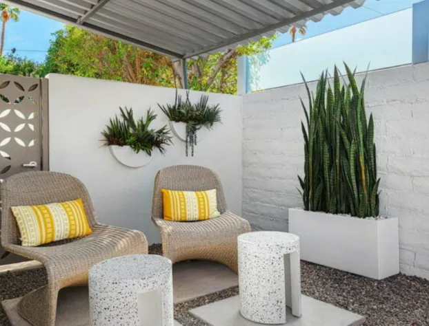 Limon Palm Springs hotel detail image 2