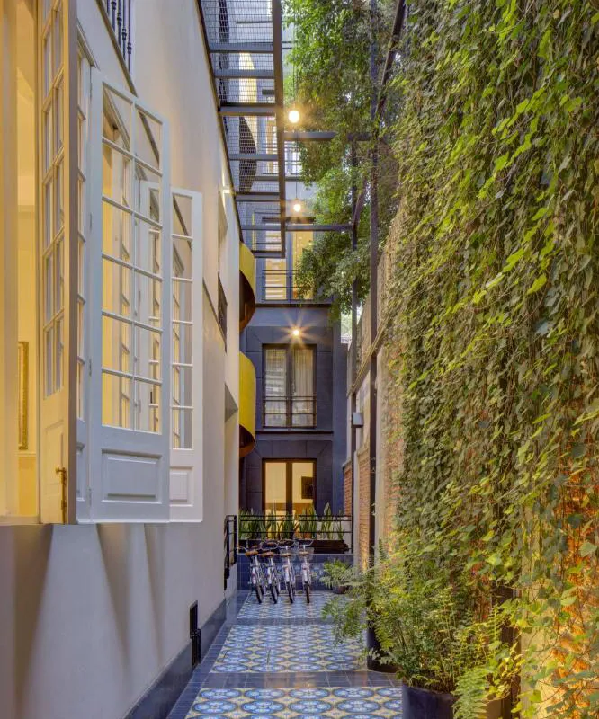 Roso Guest House hotel hero