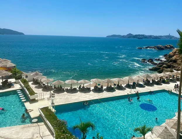 Suites Torres Gemelas VIP hotel detail image 1