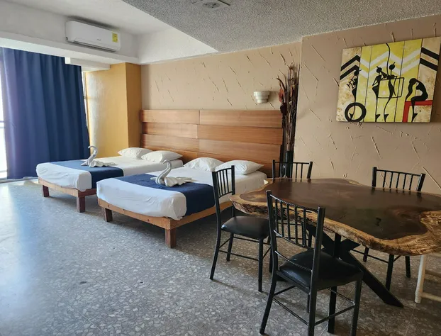 Suites Torres Gemelas VIP hotel detail image 3