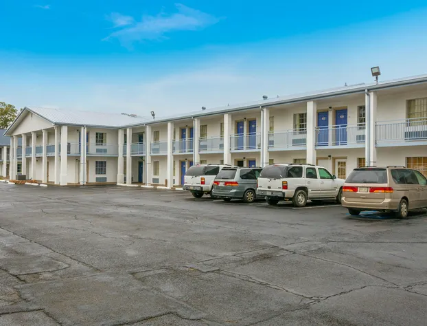 Studio 6 Alexandria, LA hotel detail image 3