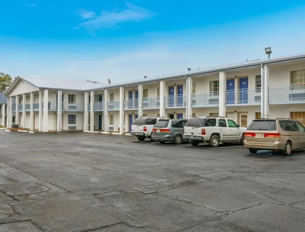 Studio 6 Alexandria, LA hotel detail image 3