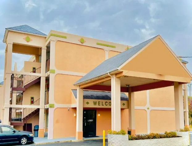 Ashland Studio Inn By OYO Richmond North near Kings Dominion hotel detail image 1