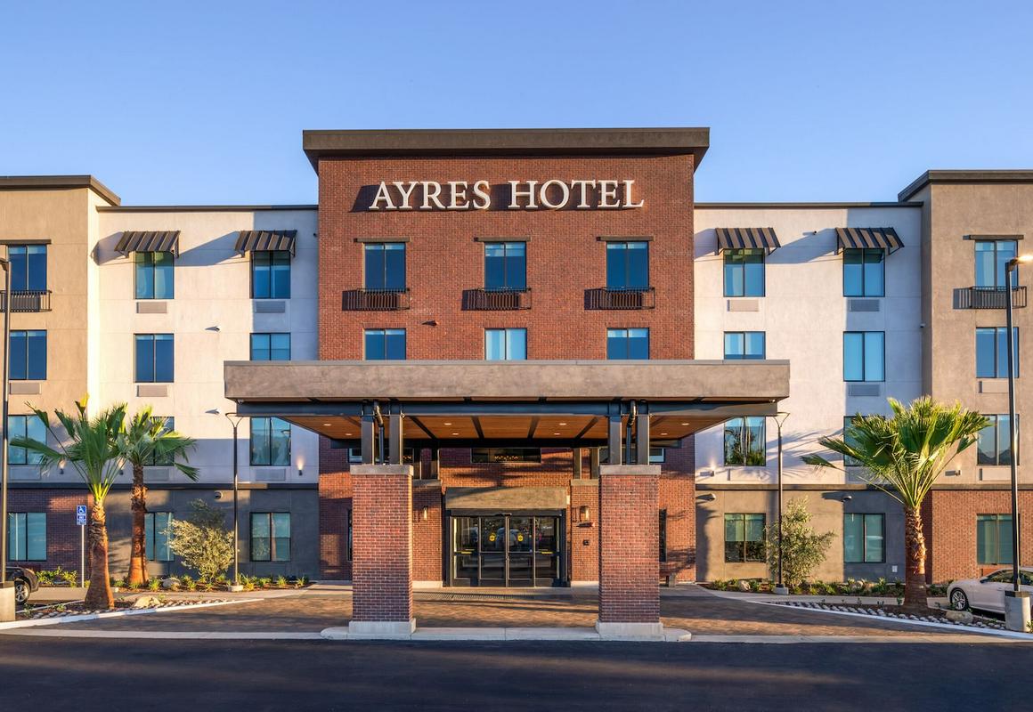 Ayres Hotel Rialto Fontana hotel hero