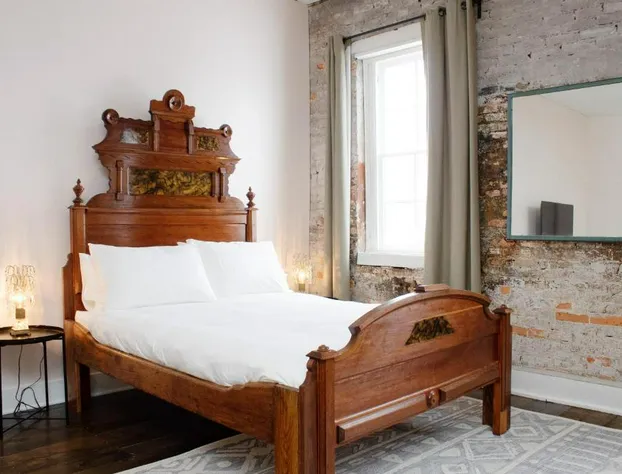 Bischoff Inn - Former 1870 Furniture Factory Now 5 Room Boutique Hotel hotel detail image 4