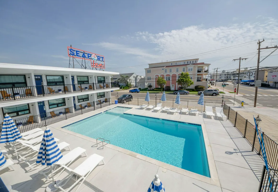 Seaport Inn hotel hero